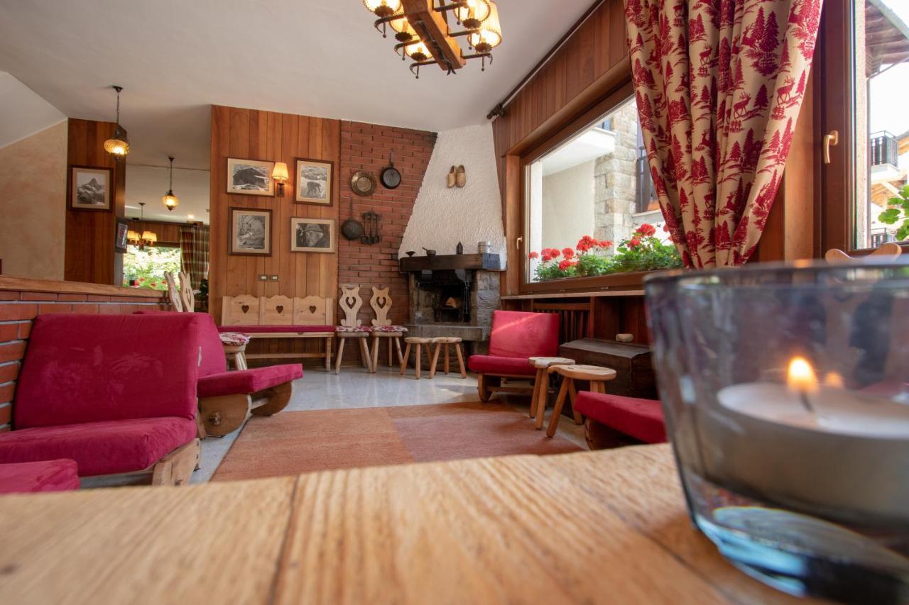 Hotel Al Caminetto Valtournenche Ngoại thất bức ảnh