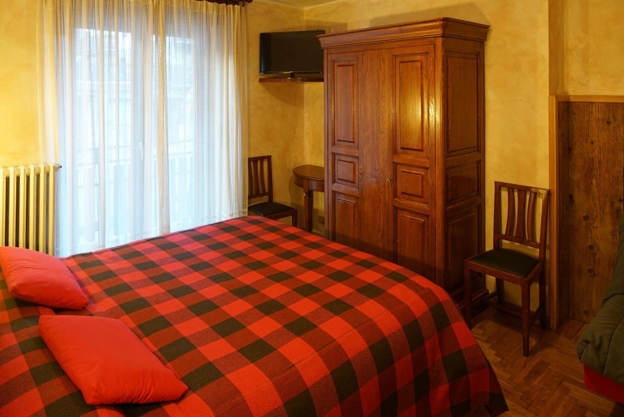 Hotel Al Caminetto Valtournenche Ngoại thất bức ảnh