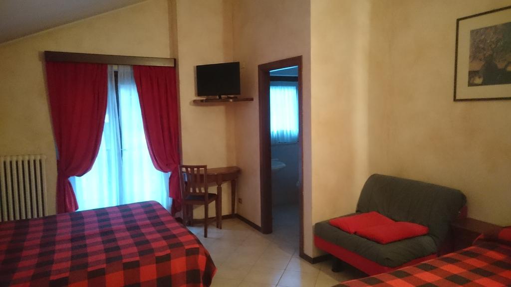 Hotel Al Caminetto Valtournenche Ngoại thất bức ảnh