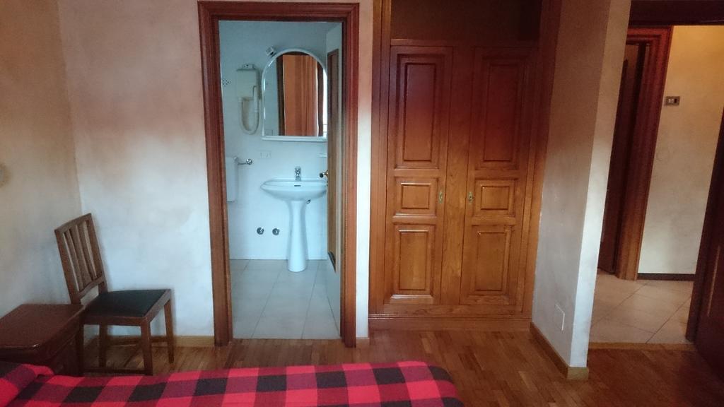Hotel Al Caminetto Valtournenche Ngoại thất bức ảnh