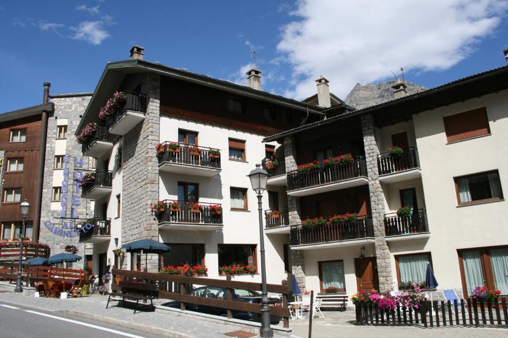 Hotel Al Caminetto Valtournenche Ngoại thất bức ảnh