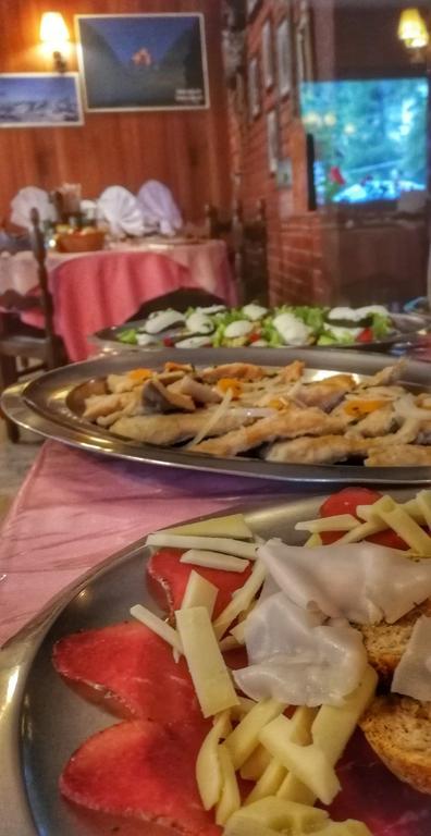 Hotel Al Caminetto Valtournenche Ngoại thất bức ảnh